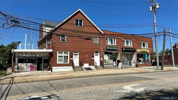 50 Brooklyn AVE, Massapequa, NY 11758