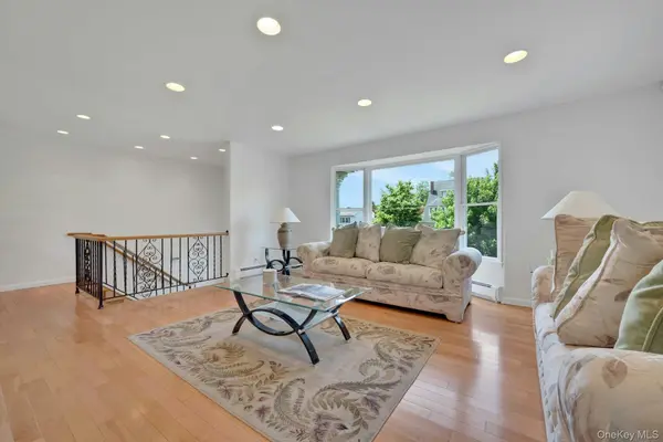 100 Neptune AVE, New Rochelle, NY 10805