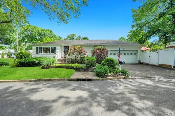1 Pioneer BLVD, Huntington Station, NY 11746