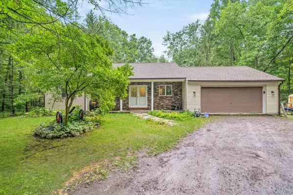 182 Redder RD, Pine Bush, NY 12566