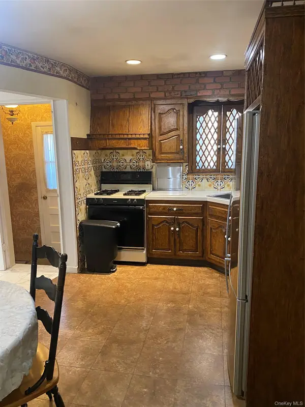 14-21 137th ST, College Point, NY 11356
