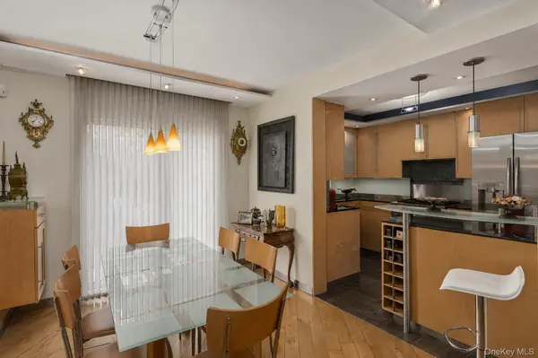 6361 76th ST, Middle Village, NY 11379