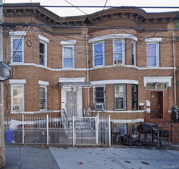 92 Crystal ST, Brooklyn, NY 11208