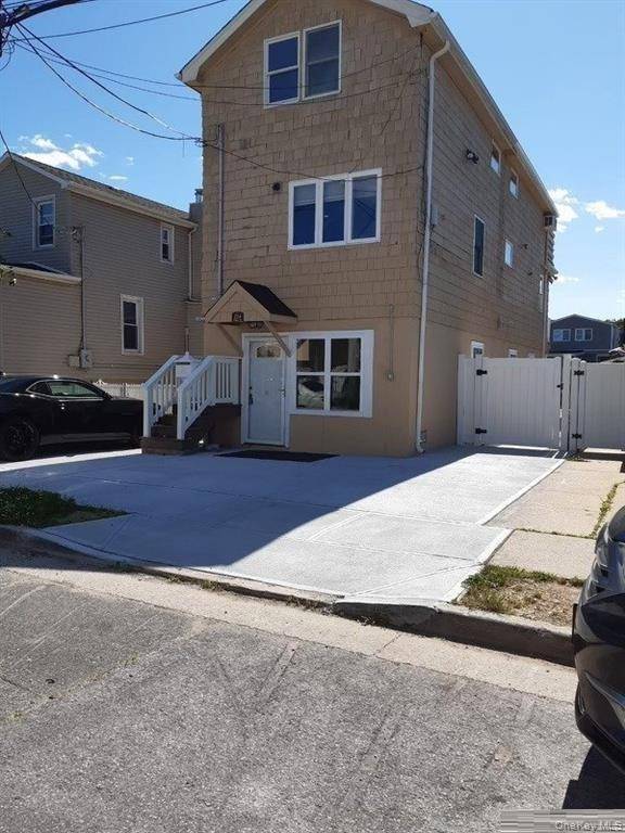254 Arthur ST, Freeport, NY 11520