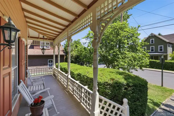 10 West ST, Marlboro, NY 12542