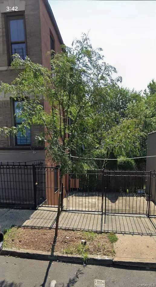 440 E 186TH ST, Bronx, NY 10458