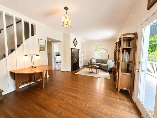 207 Prospect AVE, Sea Cliff, NY 11579
