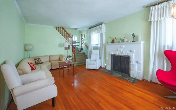 141-27 Coolidge AVE, Briarwood, NY 11435