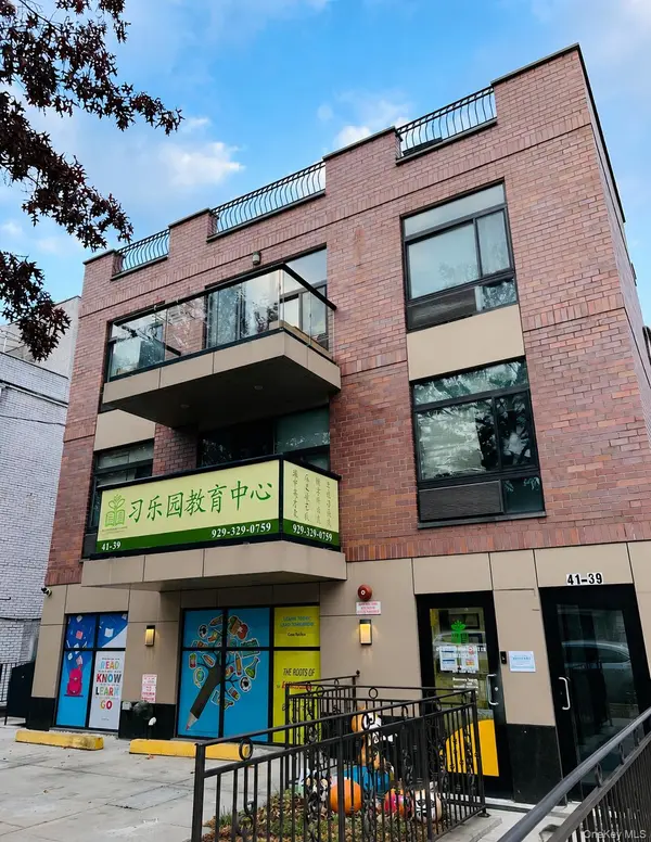 41-39 149th St #F, Flushing, NY 11355