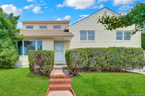 335 E State ST, Long Beach, NY 11561