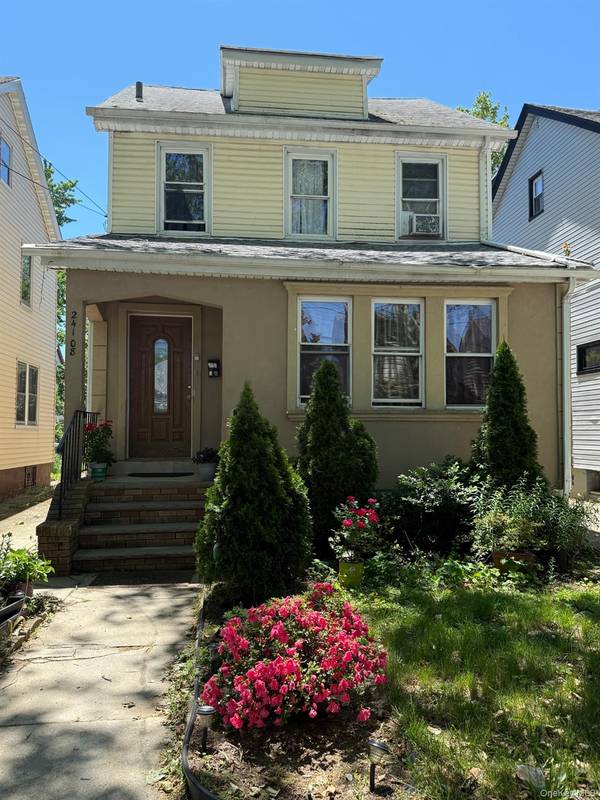 241-08 Mayda RD, Rosedale, NY 11422