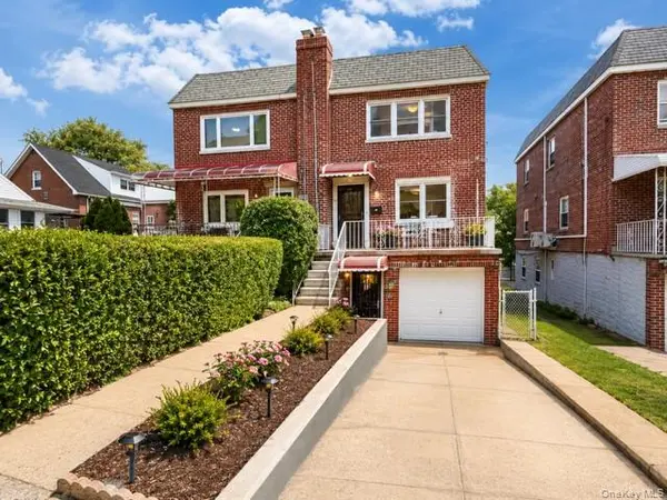 2368 Woodhull AVE, Bronx, NY 10469