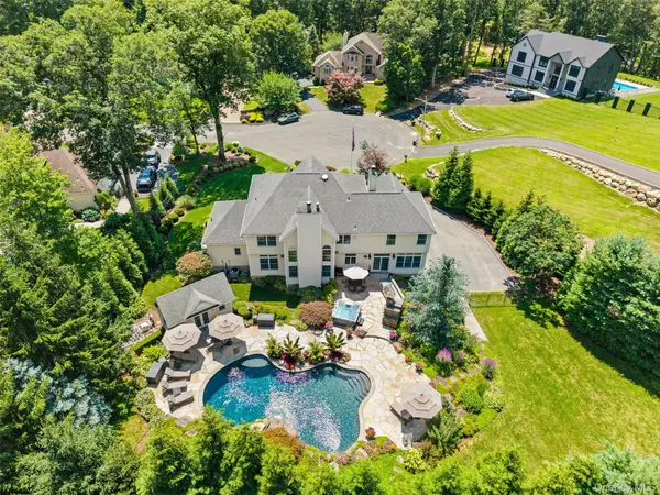 22 Perrins Peak RD, Stony Point, NY 10980