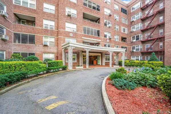 67-66 108th ST #D/3, Forest Hills, NY 11375