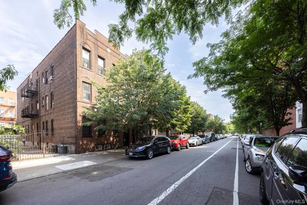 47-15 47th ST, Woodside, NY 11377