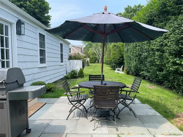 45 Cooper ST, Southampton, NY 11968