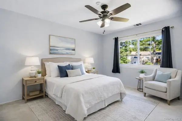 200 Lake Pointe Circle #200, Middle Island, NY 11953