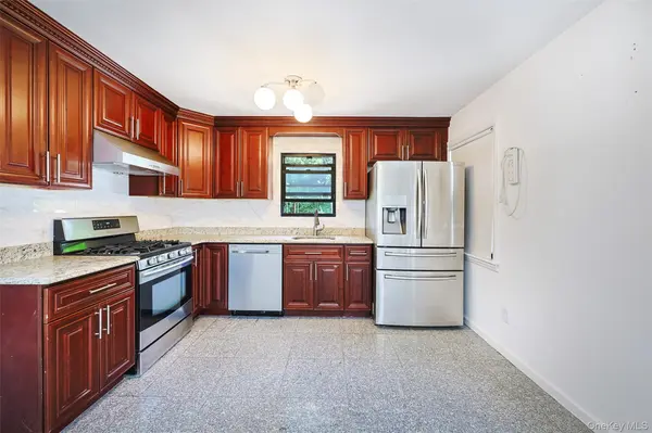 1010 Polk AVE, Franklin Square, NY 11010