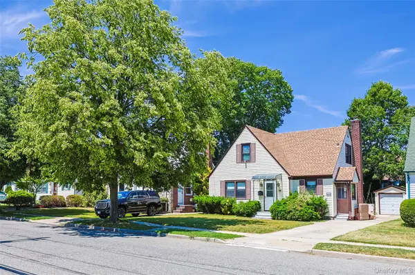 1010 Polk AVE, Franklin Square, NY 11010