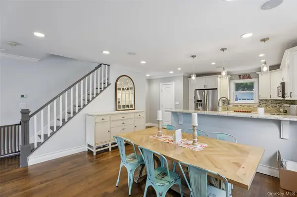 123 Stratford AVE, Williston Park, NY 11596