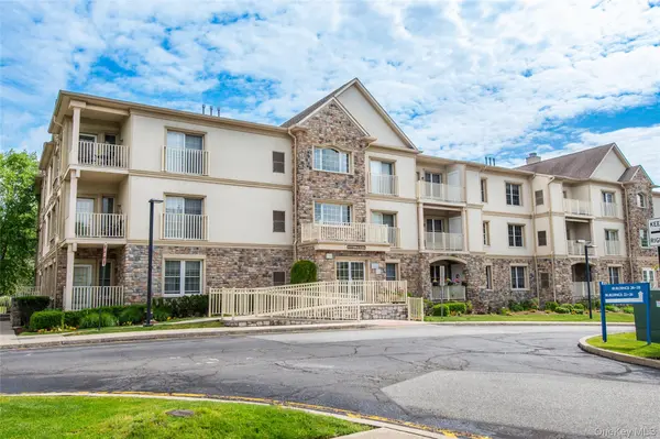28 N De Baun AVE #205, Suffern, NY 10901