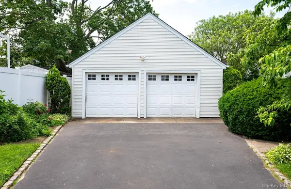 34 Remsen AVE, Valley Stream, NY 11580