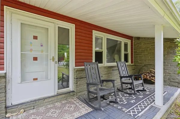733 State Route 302, Pine Bush, NY 12566