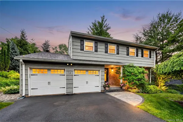 14 Tyler PL, Nanuet, NY 10954