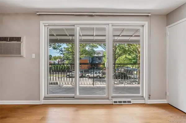 175-03 Peck AVE #2 Floor, Fresh Meadows, NY 11365