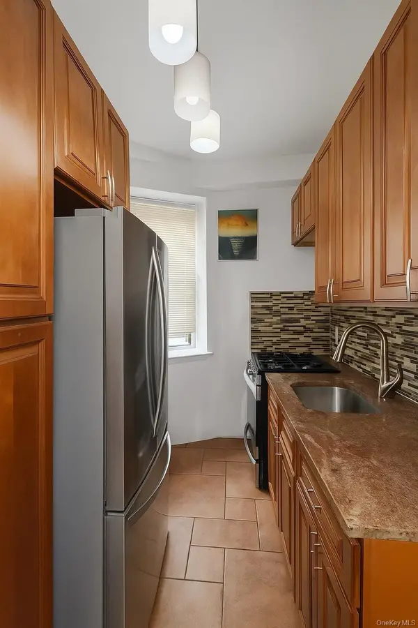 800 GRAND CONCOURSE #LEN, Bronx, NY 10451