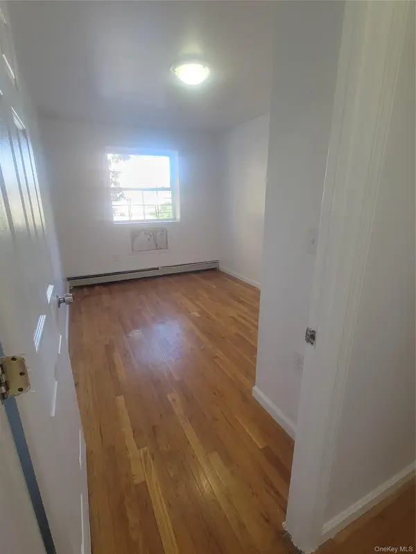 2407 Barker AVE, Bronx, NY 10467