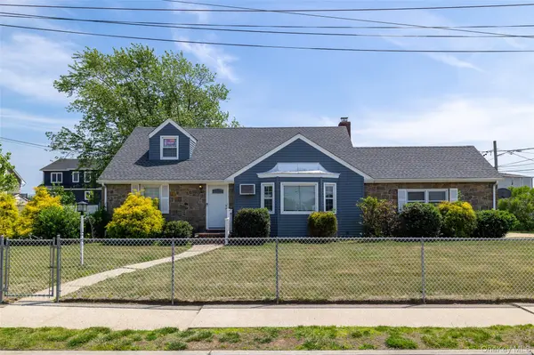 145 W Lido Prom, Lindenhurst, NY 11757