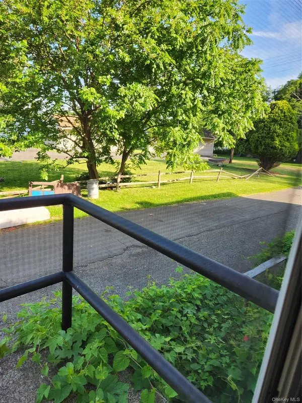 650 N Liberty AVE, Tomkins Cove, NY 10986