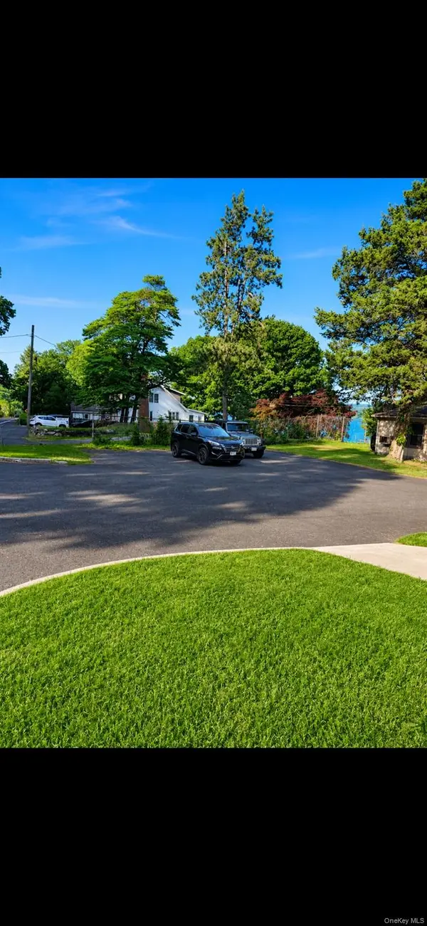 650 N Liberty AVE, Tomkins Cove, NY 10986