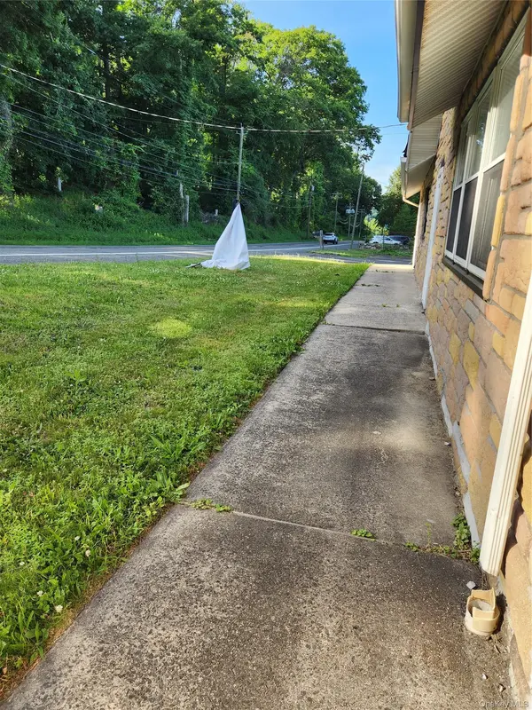 650 N Liberty AVE, Tomkins Cove, NY 10986