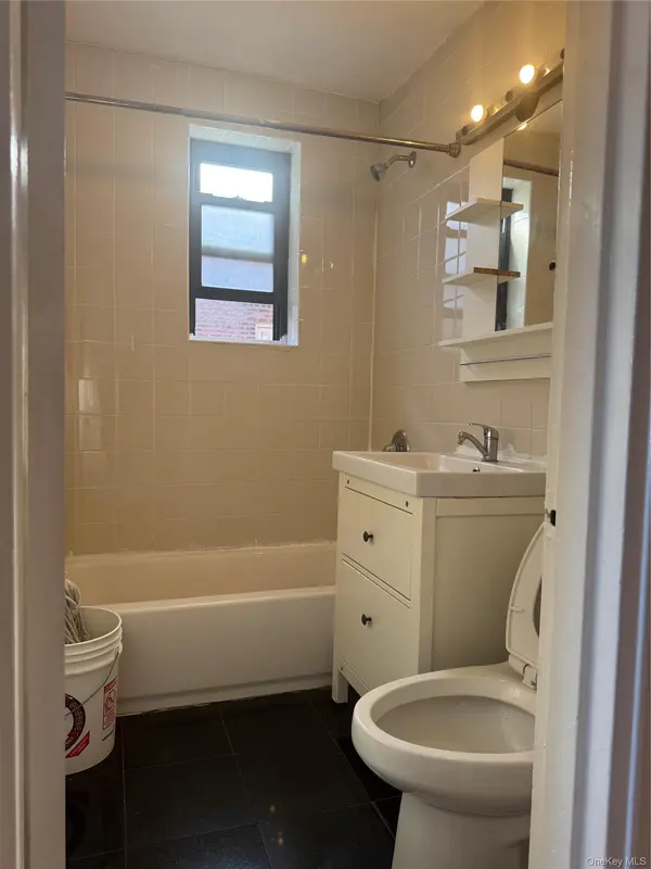 14336 Barclay AVE #5H, Flushing, NY 11355