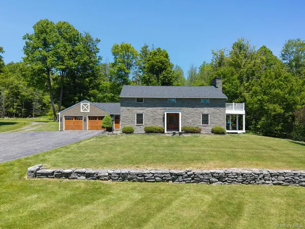 108 Grovenors Corners RD, Cobleskill, NY 12043