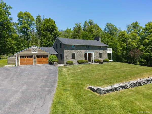 108 Grovenors Corners RD, Cobleskill, NY 12043