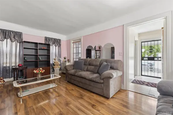 112-17 201st ST, Saint Albans, NY 11412