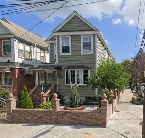 52-19 94th ST, Elmhurst, NY 11373