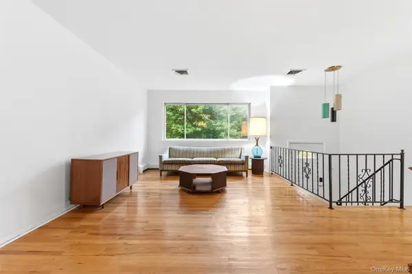 223 Newport AVE, Tappan, NY 10983