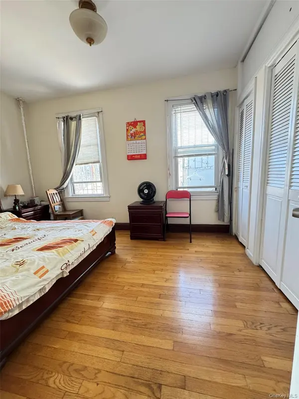 41-30 Warren ST, Elmhurst, NY 11373