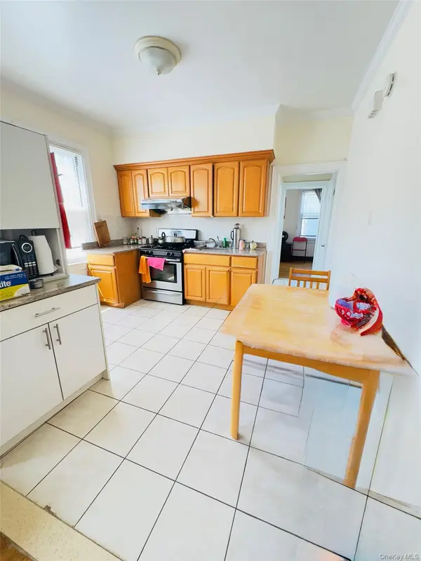41-30 Warren ST, Elmhurst, NY 11373
