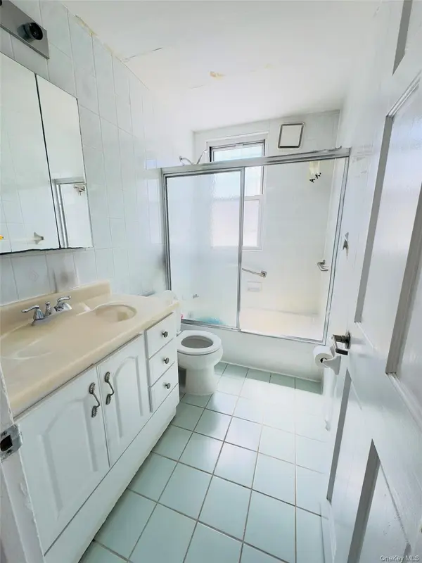 41-30 Warren ST, Elmhurst, NY 11373