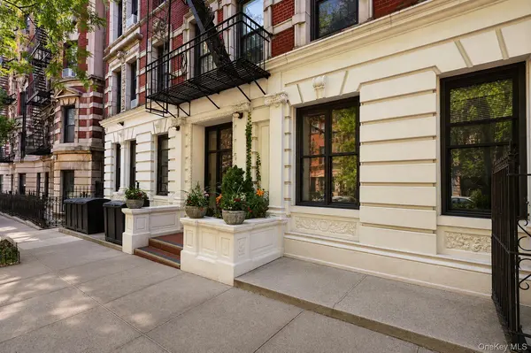4-6 W 105th ST #6A, New York (manhattan), NY 10025