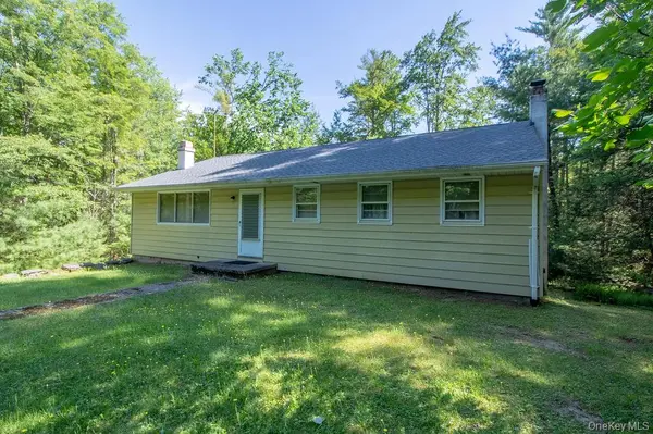 810 Ulster Heights RD, Ellenville, NY 12428