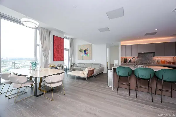 133-36 37th AVE #PH3B, Flushing, NY 11354