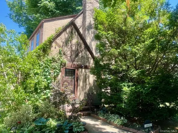 11515 Babbage ST, Richmond Hill, NY 11418
