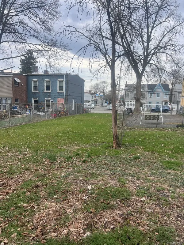 286 1st ST, Newburgh, NY 12550