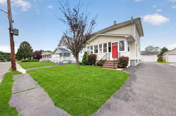 11 Columbia AVE, Middletown, NY 10940